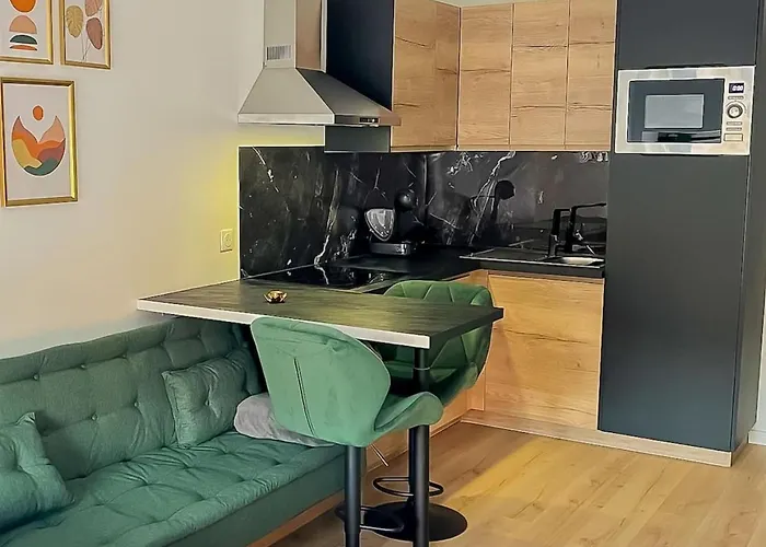 아파트 Cosy Center